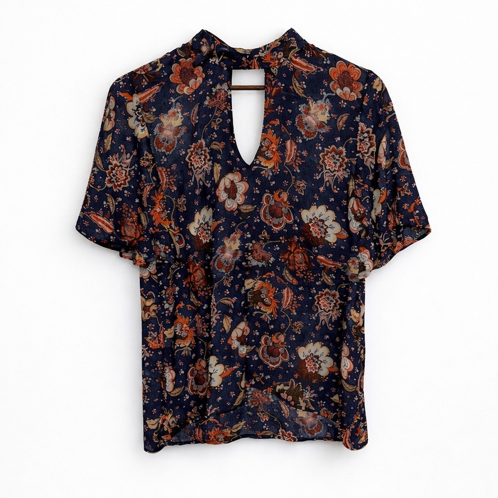 Eyeshadow Floral Flutter Sleeve Keyhole Choker Blouse | Medium